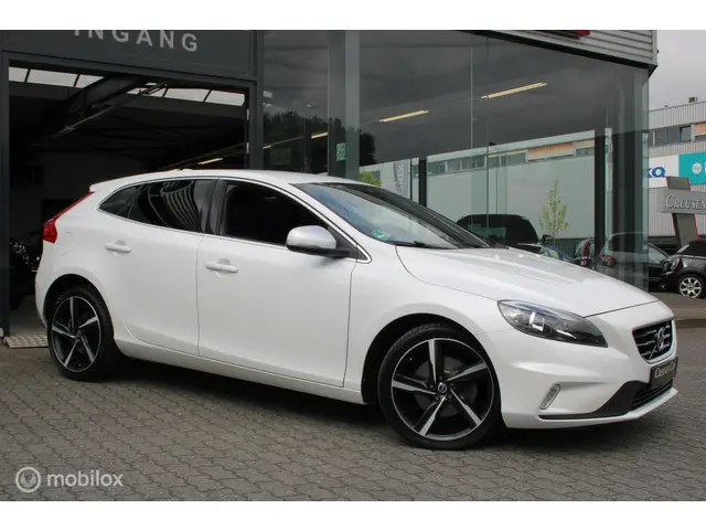 Volvo V40 2.0 T2 R-Design/Navi/Tel/Pdc/Trekhaak/ 2015 Benzine 7