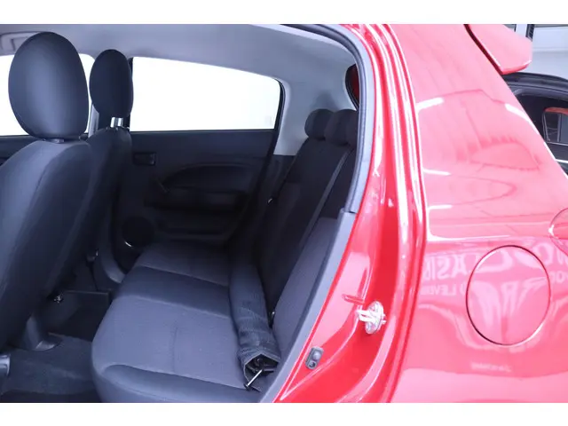 Mitsubishi Space Star 1.0 Cool+ 2018 Benzine 8