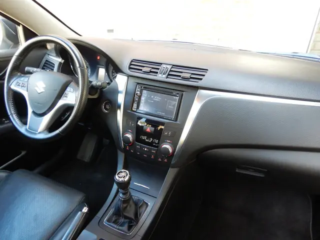 Suzuki Kizashi 2.4 Sport 2013 Benzine 12