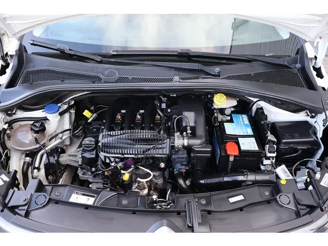 Citroën C3 1.2 Shine 2017 Benzine 16