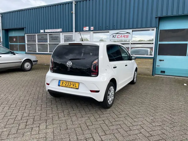 Volkswagen up! 1.0 Nieuwe APK ! 2017 Benzine 2