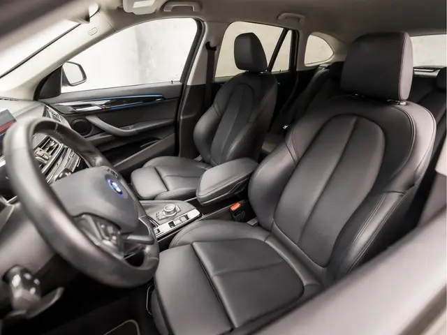 BMW X1 xDrive25e Sportline 2022 Hybride Benzine 14