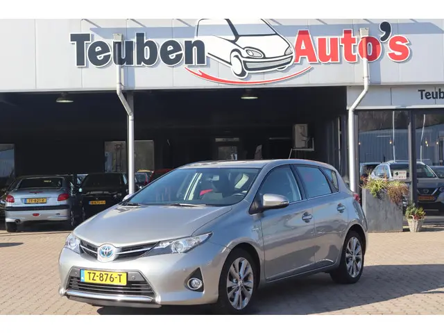 Toyota Auris 1.8 Hybrid Aspiration 2013 Hybride Benzine