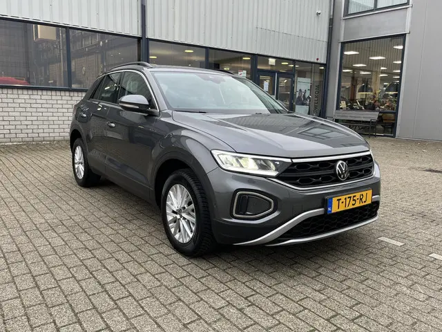 Volkswagen T-Roc 1.0 TSI Life 2023 Benzine 60