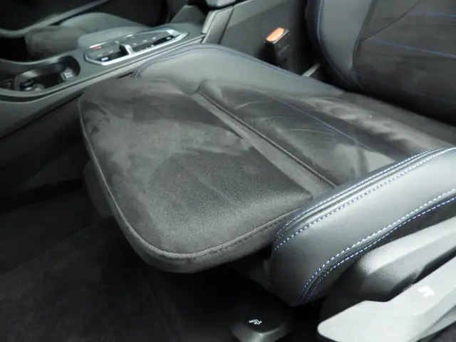 BMW 1 Serie 5-Deurs 120 2025 Benzine 18