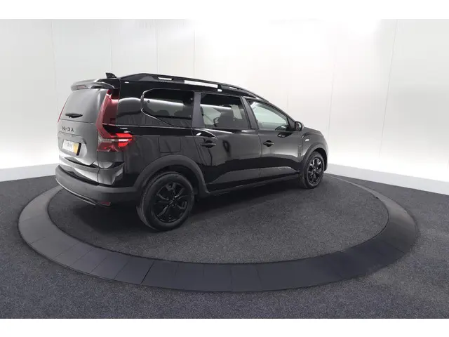 Dacia Jogger 1.6 Hybrid 140 Extreme 2025 Hybride Benzine 4
