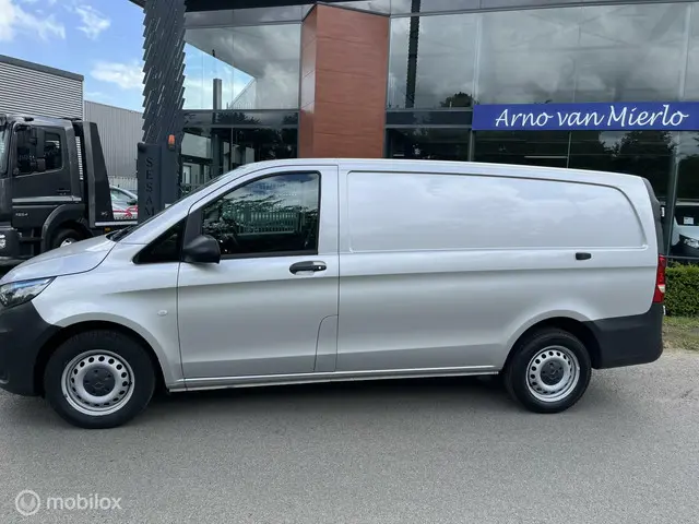 Mercedes-Benz Vito 3