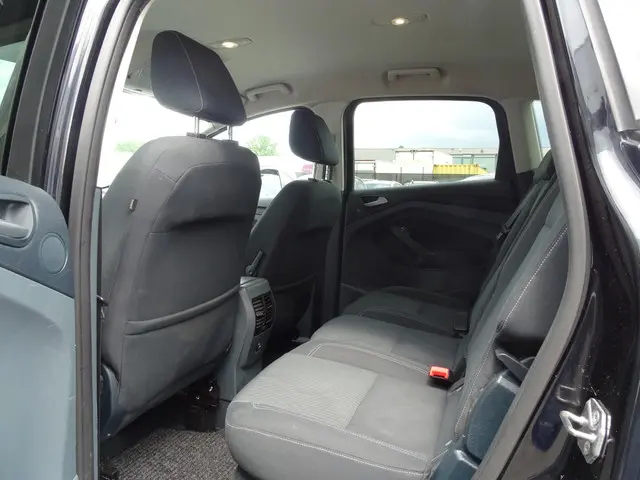 Ford C-MAX 1.0 Lease Titanium navi LM airco 2013 Benzine 9