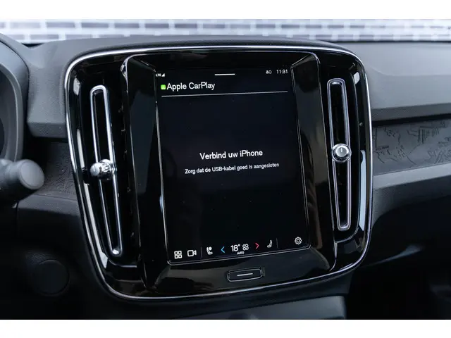 Volvo C40 Recharge Core 69 kWh 2022 Elektrisch 34