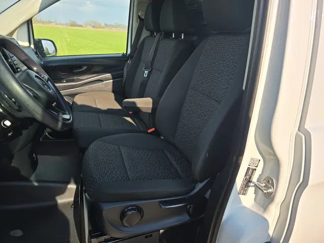 Mercedes-Benz Vito 114 CDI L2 H1 2022 Diesel 22