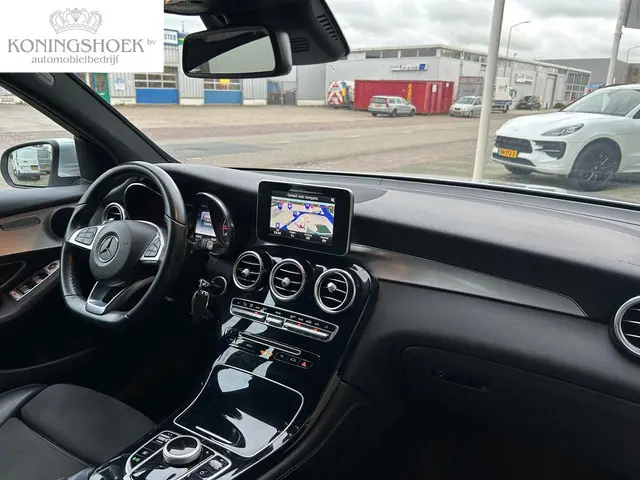 Mercedes-Benz GLC 250 4MATIC Prestige AMG 2016 Benzine 15
