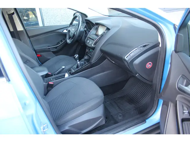 Ford Focus 1.0 126 Pk Titanium HB 2016 Benzine 10