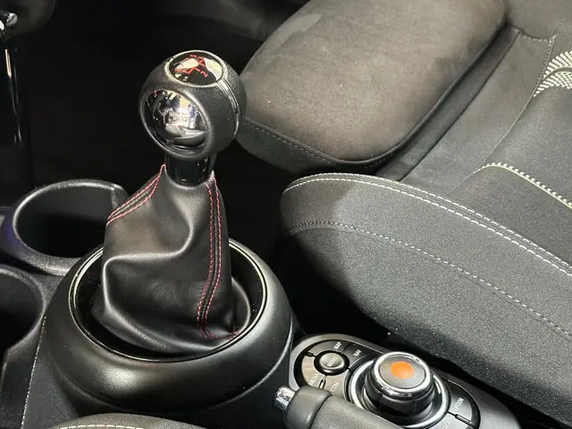 MINI Cooper Mini 1.5 Dalston Edition 2021 Benzine 27