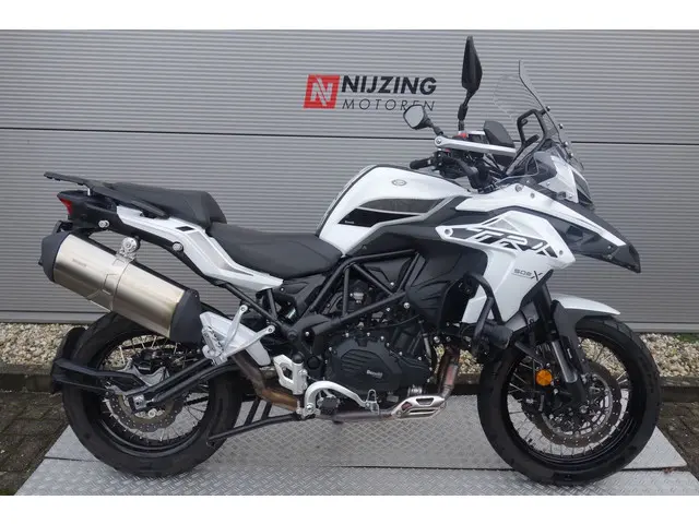 Benelli TRK 502 X 2023 Benzine