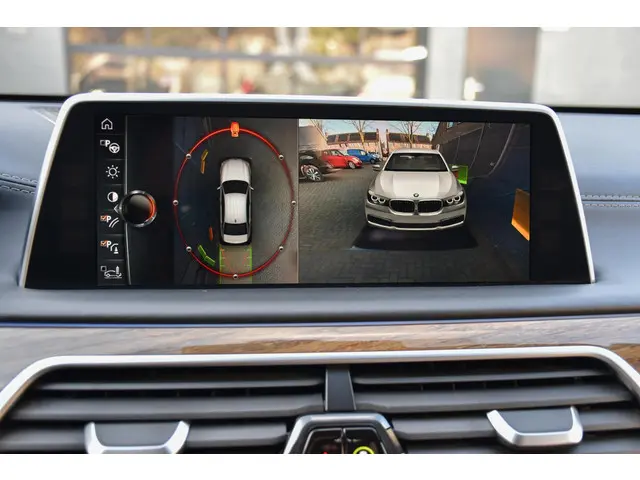 BMW 7 Serie 740Li High Executive 2015 Benzine 47