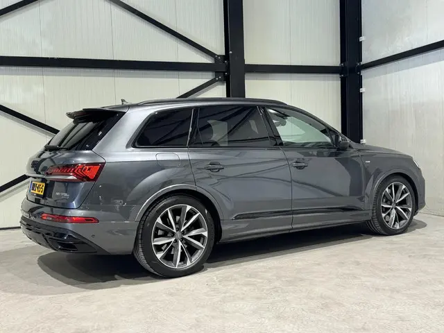 Audi Q7 2