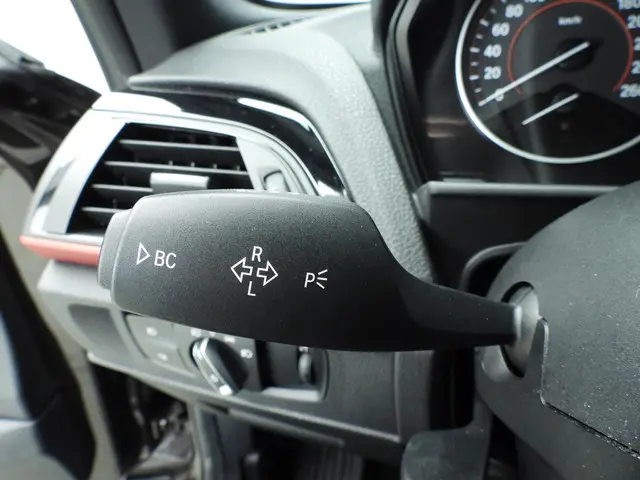 BMW 1 Serie 5-deurs 118i 2017 Benzine 22