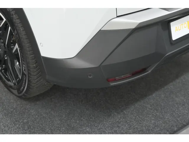 Peugeot 3008 Hybrid 136 e-DSC6 GT 2024 Hybride Benzine 32