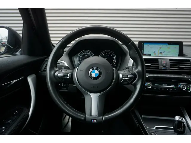 BMW 1 Serie 118i 2019 Benzine 7