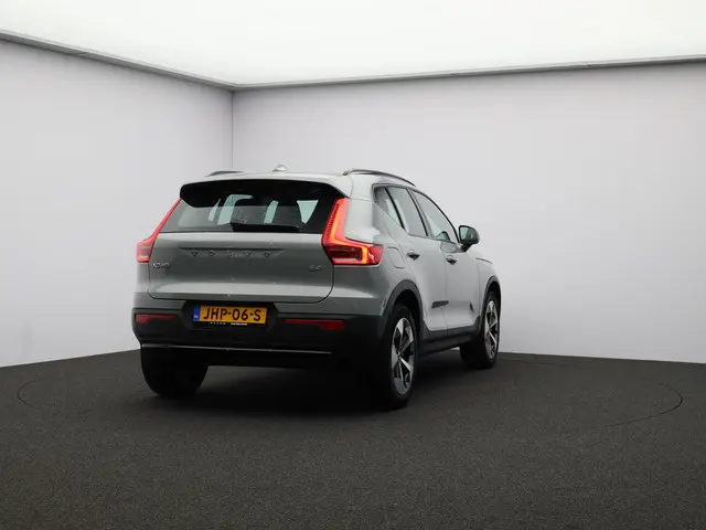 Volvo XC40 B4 197PK Plus Dark 2025 Benzine 21