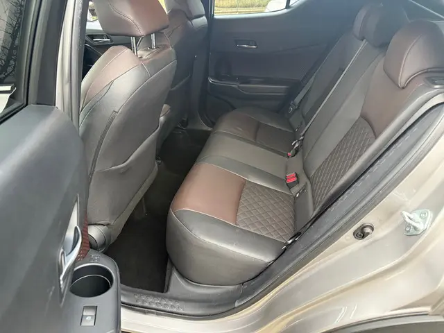 Toyota C-HR 1.2 Executive, Navigatie, Leer, 2016 Benzine 9