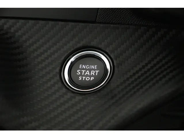 Peugeot 208 1.2 T 100pk Allure - DAB/Ecc/Apple 2021 Benzine 36