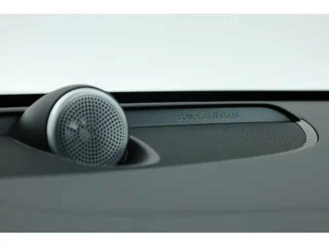 Volvo V60 T8 Recharge Ultra Dark 2025 Hybride Benzine 16