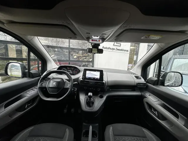 Peugeot Rifter 1.2 Puretech Allure 2019 Benzine 15