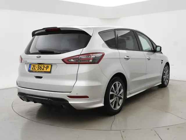 Ford S-Max 2