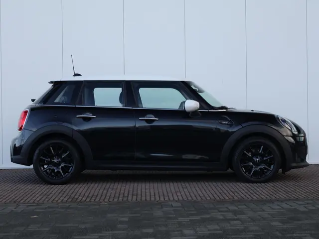 MINI Cooper Mini 1.5 Camden Edition 2023 Benzine 5