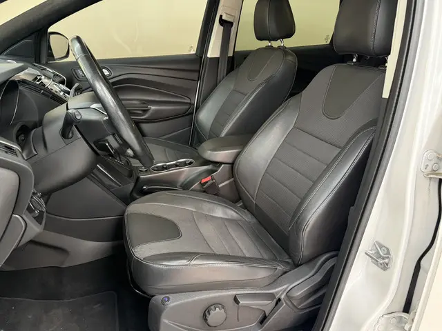 Ford Kuga 1.6 Titanium Plus 4WD, 183Pk, 2015, 2015 Benzine 8