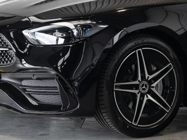 Mercedes-Benz C-Klasse Estate 180 AMG Line 2024 Benzine 5