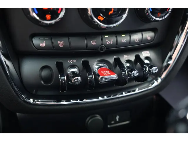 MINI Clubman Mini 1.5 Cooper Chili 2020 Benzine 26