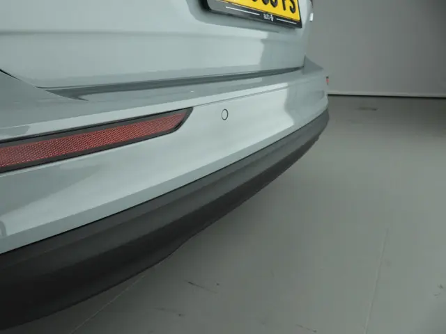 Volvo V60 2.0 B3 Essential Edition 2024 Benzine 37