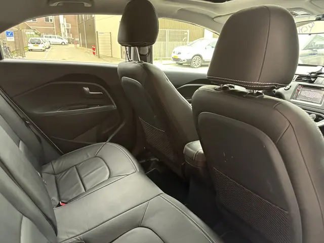 Kia Rio 1.4 CVVT Super Pack 2013 Benzine 9