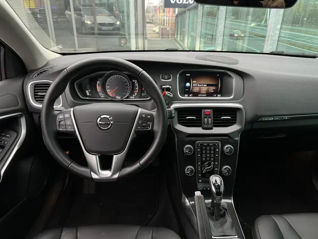 Volvo V40 Cross Country 1.5 T3 Polar+ Luxury 2019 Benzine 2