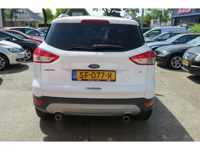 Ford Kuga 1.5 Trend , AIRCO , NAVI , LM VELG 2016 Benzine 21