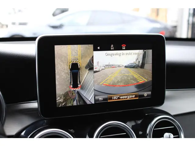 Mercedes-Benz GLC Coupé 250 4M AMG 2016 Benzine 11