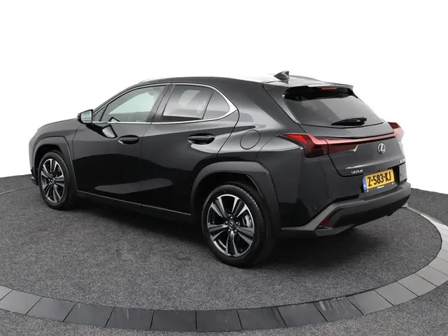Lexus UX 300h Luxury Line 2024 Hybride Benzine 11