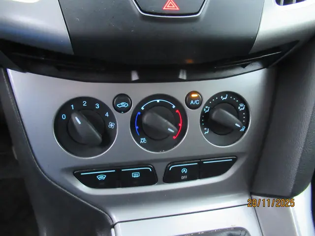 Ford Focus Wagon 1.0 EcoBoost Edition Plus 2014 Benzine 14