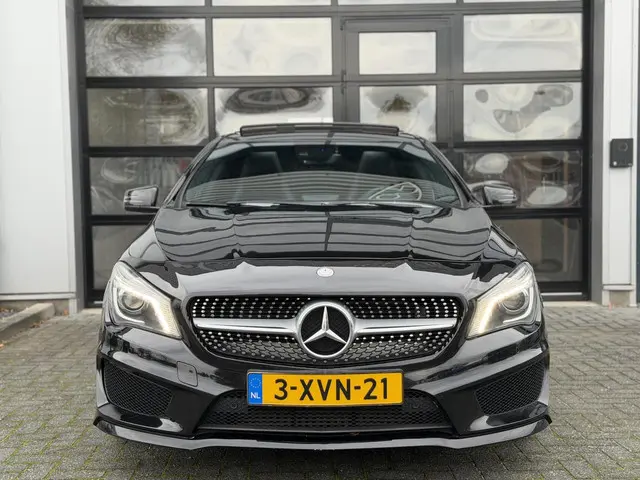 Mercedes-Benz CLA 250 Edition 1 2013 Benzine 21