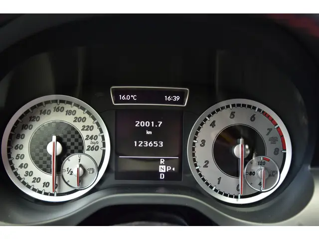 Mercedes-Benz A-Klasse 250 Sport Ambition 2012 Benzine 16