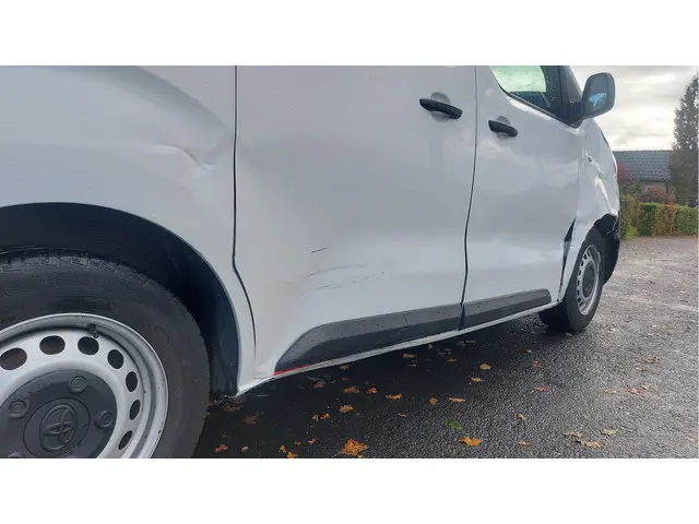 Toyota ProAce Compact 1.6 D-4D Cool Comfort 2018 Diesel 15