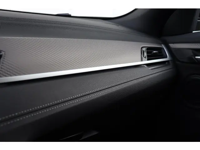 BMW X2 xDrive25e 2021 Hybride Benzine 28