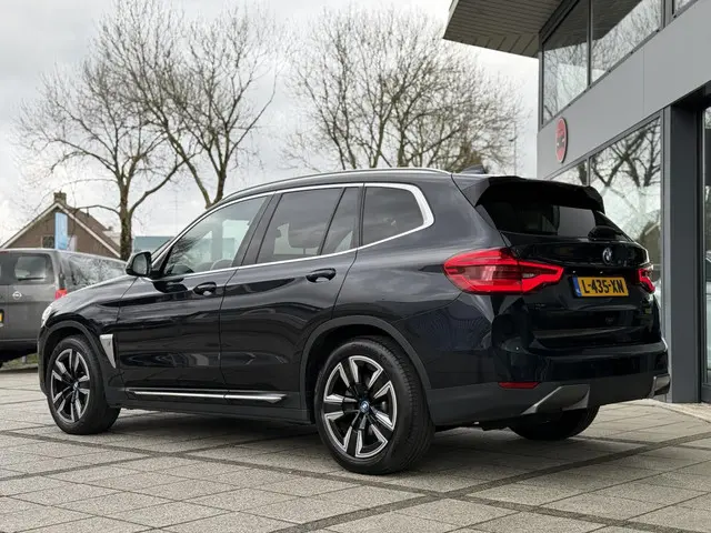 BMW iX3 AUT. Executive 80 kWh 2021 Elektrisch 4