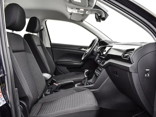 Volkswagen T-Cross 1.0 TSI 95pk Life 2023 Benzine 8