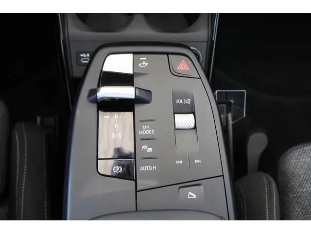 BMW X1 xDrive30e 2024 Hybride Benzine 23