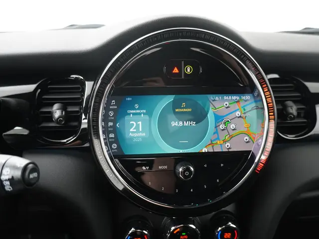 MINI Electric Yours 33 kWh 2022 Elektrisch 16