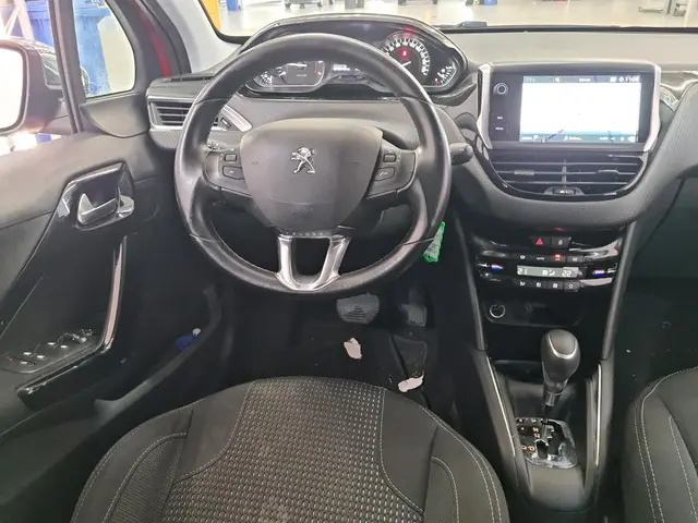 Peugeot 208 1.2 PureTech Allure 2019 Benzine