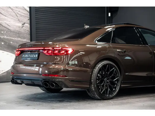 Audi A8 4.0 TFSI S8 Quattro 2024 Benzine 19